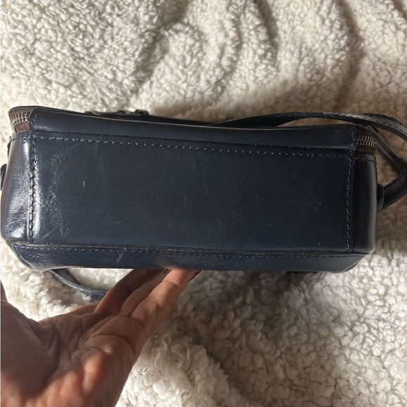 Elegant Navy Blue Patricia Nash Small Women's Crossbody Bag - Picture 8 of 13